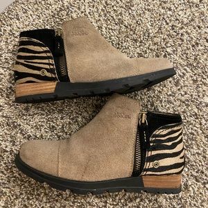 Worn twice: Sorel size 7 boot